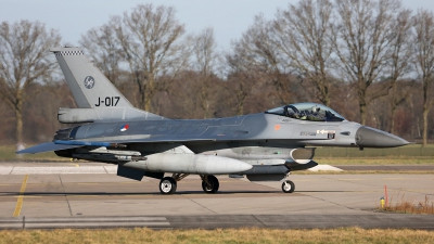 Photo ID 250900 by Carl Brent. Netherlands Air Force General Dynamics F 16AM Fighting Falcon, J 017