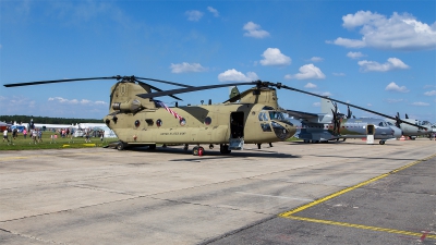 Photo ID 255772 by Radim Koblizka. USA Army Boeing Vertol CH 47F Chinook, 16 08200
