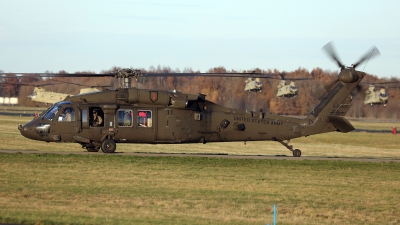 Photo ID 258904 by Carl Brent. USA Army Sikorsky UH 60L Black Hawk S 70A, 90 26300