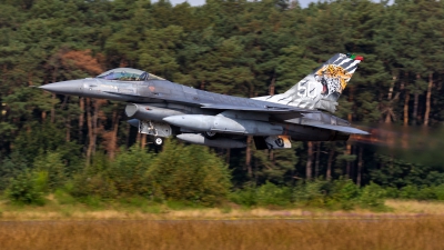 Photo ID 260177 by Mathias Grägel - GME-AirFoto. Portugal Air Force General Dynamics F 16AM Fighting Falcon, 15105