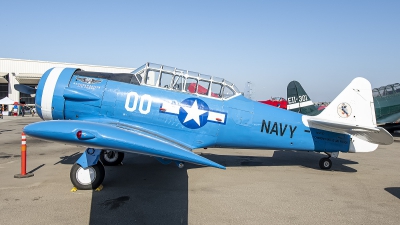 Photo ID 267292 by W.A.Kazior. Private Commemorative Air Force North American SNJ 4 Texan, N6411D