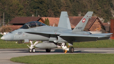 Photo ID 29555 by Bart Hoekstra. Switzerland Air Force McDonnell Douglas F A 18D Hornet, J 5237