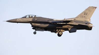 Photo ID 273574 by Chris Lofting. USA Air Force General Dynamics F 16C Fighting Falcon, 88 0541