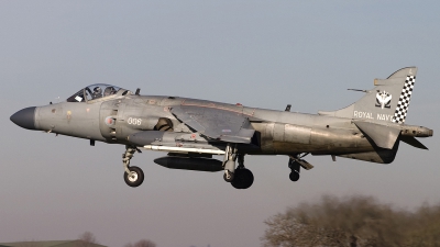 Photo ID 30261 by Chris Lofting. UK Navy British Aerospace Sea Harrier FA 2, ZH813