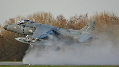 Photo ID 30279 by Mick Balter - mbaviation-images. Italy Navy McDonnell Douglas AV 8B Harrier ll, MM7222
