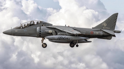 Photo ID 277256 by MANUEL ACOSTA. Italy Navy McDonnell Douglas TAV 8B Harrier II, MM55032