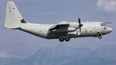 Photo ID 277374 by Marcello Cosolo. Italy Air Force Lockheed Martin C 130J Hercules L 382, MM62181