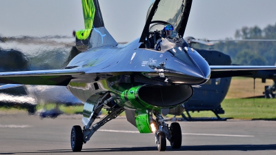 Photo ID 278861 by Frank Deutschland. Belgium Air Force General Dynamics F 16AM Fighting Falcon, FA 87