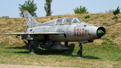 Photo ID 281052 by Carl Brent. Poland Air Force Mikoyan Gurevich MiG 21U 400, 1217