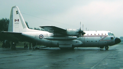 Photo ID 31144 by Arie van Groen. Canada Air Force Lockheed CC 130E Hercules L 382, 130322