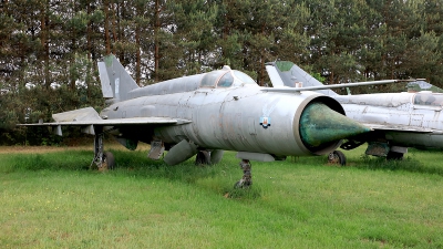 Photo ID 283798 by Carl Brent. Poland Air Force Mikoyan Gurevich MiG 21R, 2503