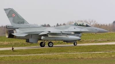 Photo ID 32675 by frank van de waardenburg. Poland Air Force General Dynamics F 16C Fighting Falcon, 4049