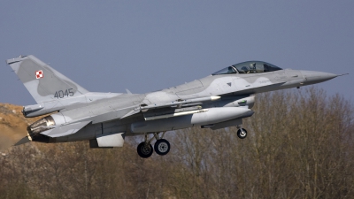 Photo ID 33651 by Chris Lofting. Poland Air Force General Dynamics F 16C Fighting Falcon, 4045