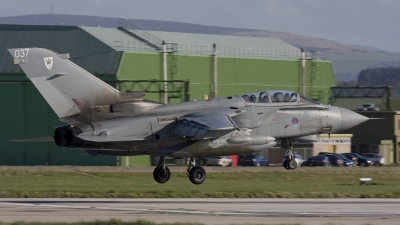 Photo ID 35104 by Tom Sunley. UK Air Force Panavia Tornado GR4 T, ZA544