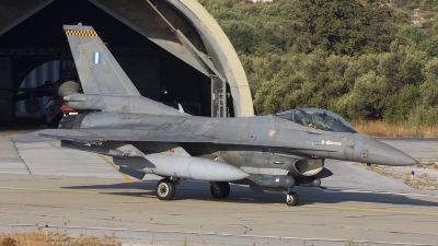 Photo ID 35822 by Chris Lofting. Greece Air Force General Dynamics F 16C Fighting Falcon, 520