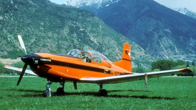 Photo ID 37215 by Joop de Groot. Switzerland Air Force Pilatus PC 7 Turbo Trainer, A 925