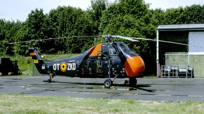 Photo ID 37355 by Joop de Groot. Belgium Air Force Sikorsky VH 34A Choctaw S 58A, B4