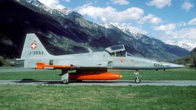 Photo ID 37433 by Joop de Groot. Switzerland Air Force Northrop F 5E Tiger II, J 3093
