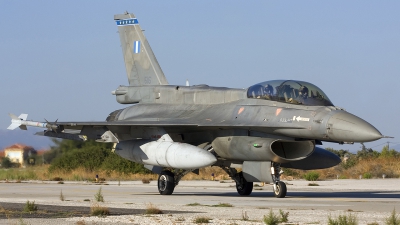 Photo ID 37993 by Chris Lofting. Greece Air Force General Dynamics F 16D Fighting Falcon, 616
