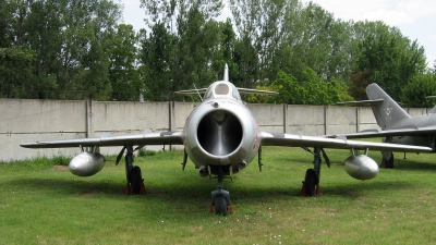 Photo ID 39074 by Péter Szentirmai. Hungary Air Force Mikoyan Gurevich MiG 15bis, 912