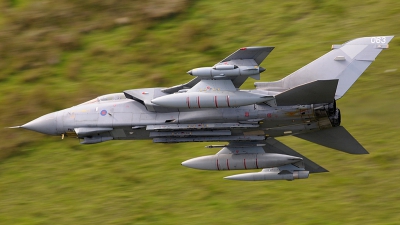 Photo ID 38789 by Paul Massey. UK Air Force Panavia Tornado GR4, ZA597