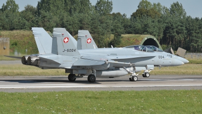 Photo ID 39129 by Lieuwe Hofstra. Switzerland Air Force McDonnell Douglas F A 18C Hornet, J 5004