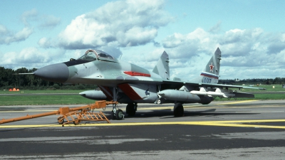Photo ID 39308 by Tom Gibbons. Company Owned RSK MiG Mikoyan Gurevich MiG 29S 9 13, 407 BLUE