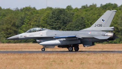 Photo ID 39504 by Rainer Mueller. Netherlands Air Force General Dynamics F 16AM Fighting Falcon, J 136