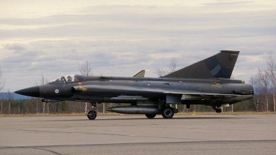 Photo ID 39647 by Frank Noort. Finland Air Force Saab 35S Draken, DK 211