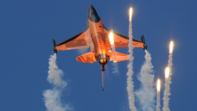 Photo ID 39894 by Jakub Vanek. Netherlands Air Force General Dynamics F 16AM Fighting Falcon, J 015