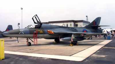 Photo ID 40899 by Mike Hopwood. UK Air Force Hawker Hunter T7, WV372