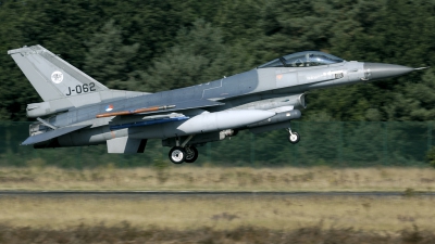 Photo ID 42269 by Joop de Groot. Netherlands Air Force General Dynamics F 16AM Fighting Falcon, J 062