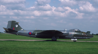 Photo ID 42491 by Lieuwe Hofstra. UK Air Force English Electric Canberra PR9, XH175