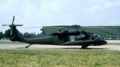 Photo ID 42997 by Joop de Groot. USA Army Sikorsky UH 60L Black Hawk S 70A, 95 26645