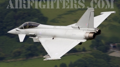Photo ID 5417 by Chris Lofting. UK Air Force Eurofighter Typhoon F2, ZJ700