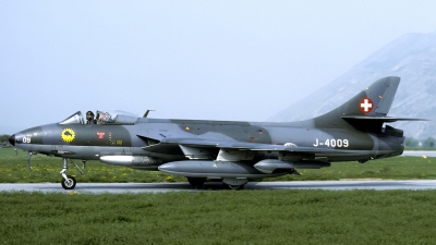 Photo ID 44053 by Joop de Groot. Switzerland Air Force Hawker Hunter F58, J 4009