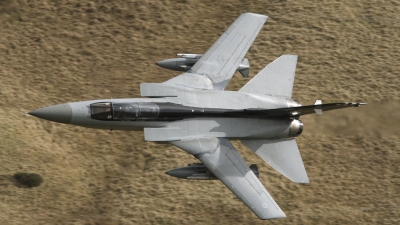 Photo ID 44374 by Tom Gibbons. UK Air Force Panavia Tornado F3, ZG757