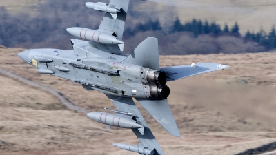Photo ID 46183 by Paul Massey. UK Air Force Panavia Tornado GR4A, ZA395