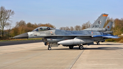 Photo ID 47529 by Eric Tammer. Netherlands Air Force General Dynamics F 16AM Fighting Falcon, J 367