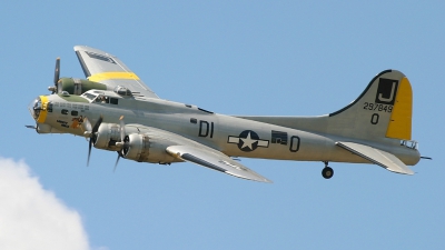 Photo ID 5928 by Wayne Dippold. Private Liberty Foundation Boeing B 17G Flying Fortress 299P, N390TH