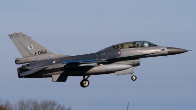 Photo ID 47910 by Bert van Wijk. Netherlands Air Force General Dynamics F 16BM Fighting Falcon, J 064