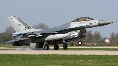 Photo ID 48609 by Mark Broekhans. Netherlands Air Force General Dynamics F 16AM Fighting Falcon, J 018