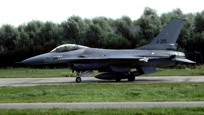 Photo ID 49150 by Joop de Groot. Netherlands Air Force General Dynamics F 16A Fighting Falcon, J 215