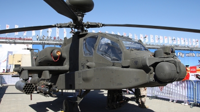Photo ID 49286 by Barry Swann. United Arab Emirates Army McDonnell Douglas AH 64D Apache Longbow, 072