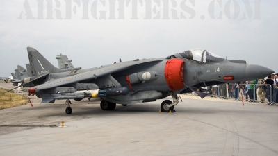Photo ID 6228 by Roberto Bianchi. Italy Navy McDonnell Douglas AV 8B Harrier ll, MM7220