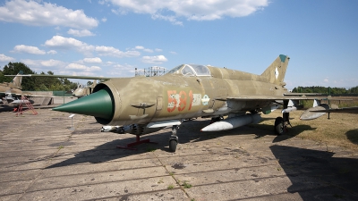 Photo ID 51724 by Jörg Pfeifer. East Germany Air Force Mikoyan Gurevich MiG 21M, 581