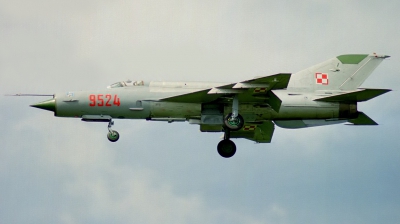 Photo ID 52768 by Arie van Groen. Poland Air Force Mikoyan Gurevich MiG 21bis, 9524