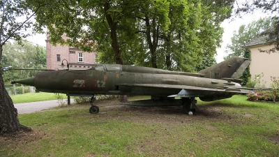 Photo ID 53048 by Jörg Pfeifer. East Germany Air Force Mikoyan Gurevich MiG 21SPS, 940