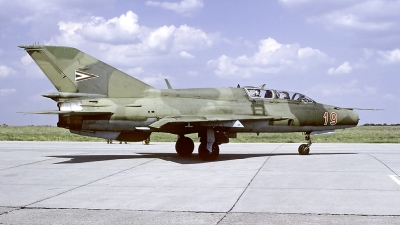 Photo ID 54984 by Carl Brent. Hungary Air Force Mikoyan Gurevich MiG 21UM, 19
