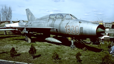 Photo ID 56218 by Carl Brent. Hungary Air Force Mikoyan Gurevich MiG 21U 400, 1320